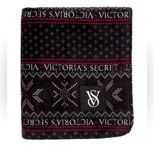 NWT VICTORIA'S SECRET Plush Blanket NEW